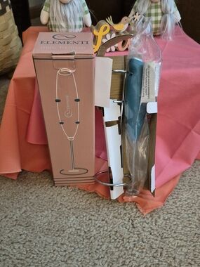 Element Teal Handheld Milk Frother. BRAND NEW!!